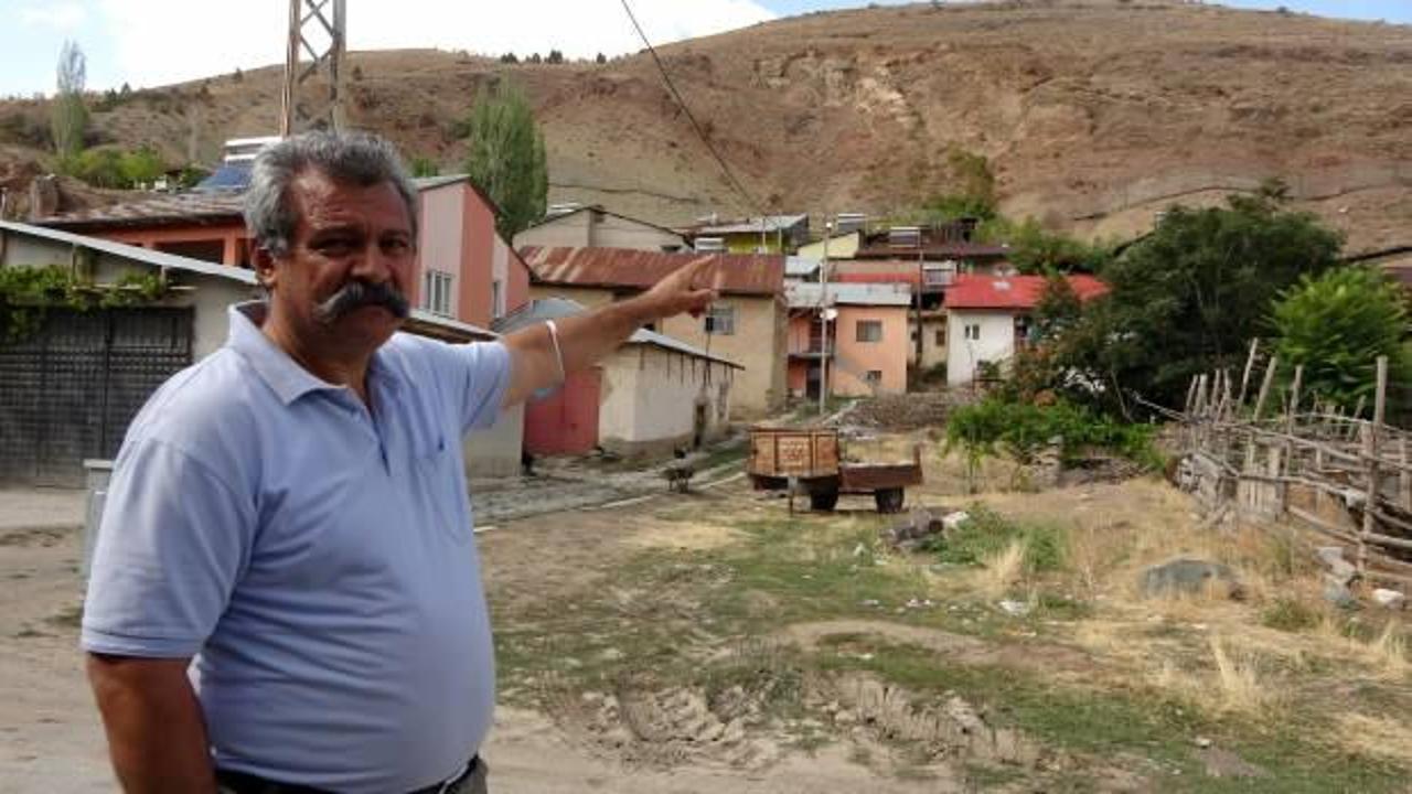Sivas&rsquo;ta kayalar tarafından tehdit edilen k&ouml;y b&ouml;yle korunuyor