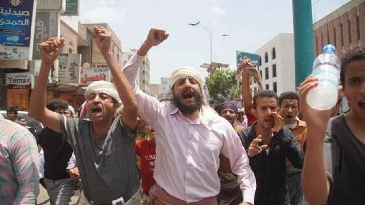 Yemen'de ekonomik çöküş protestoları alevlendiriyor