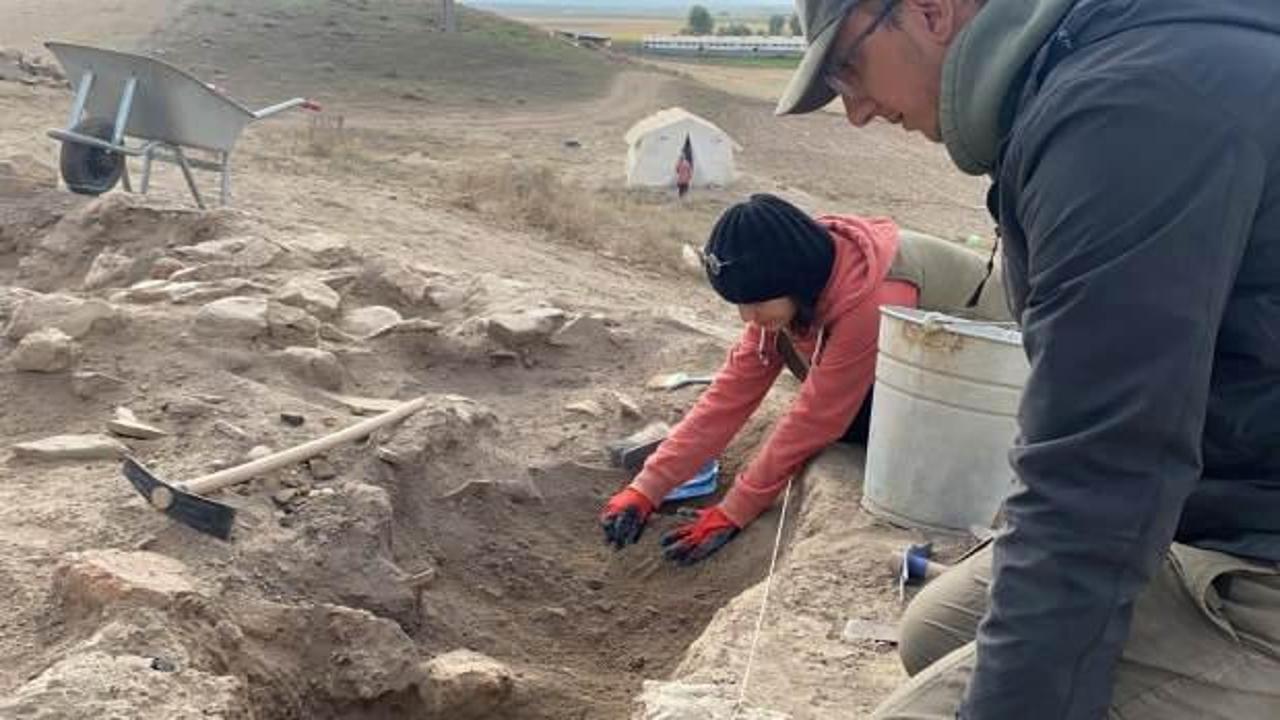 Arkeoloji dünyasını heyecanlandıran 3 höyükteki kazı Afyon'da yeniden başladı