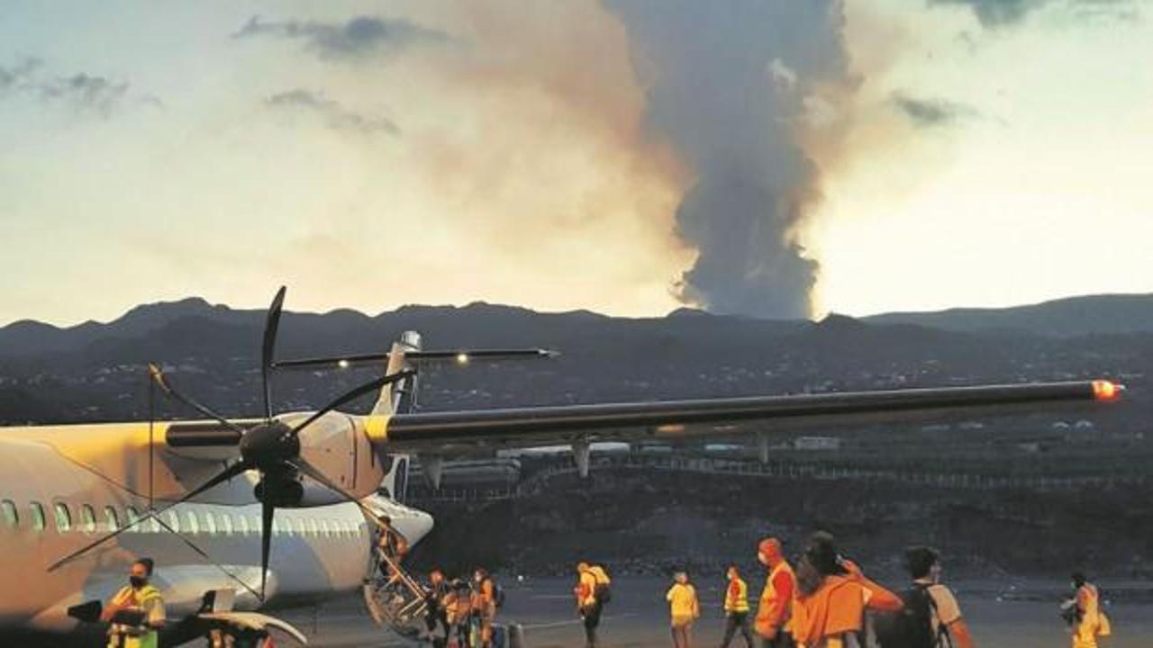 İspanya'nın La Palma havalimanı volkan külleri nedeniyle kapandı