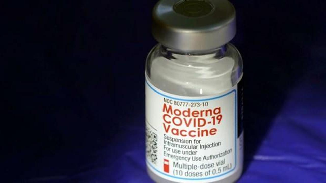 İsveç, Moderna aşısının gençlerde kullanımını durdurdu