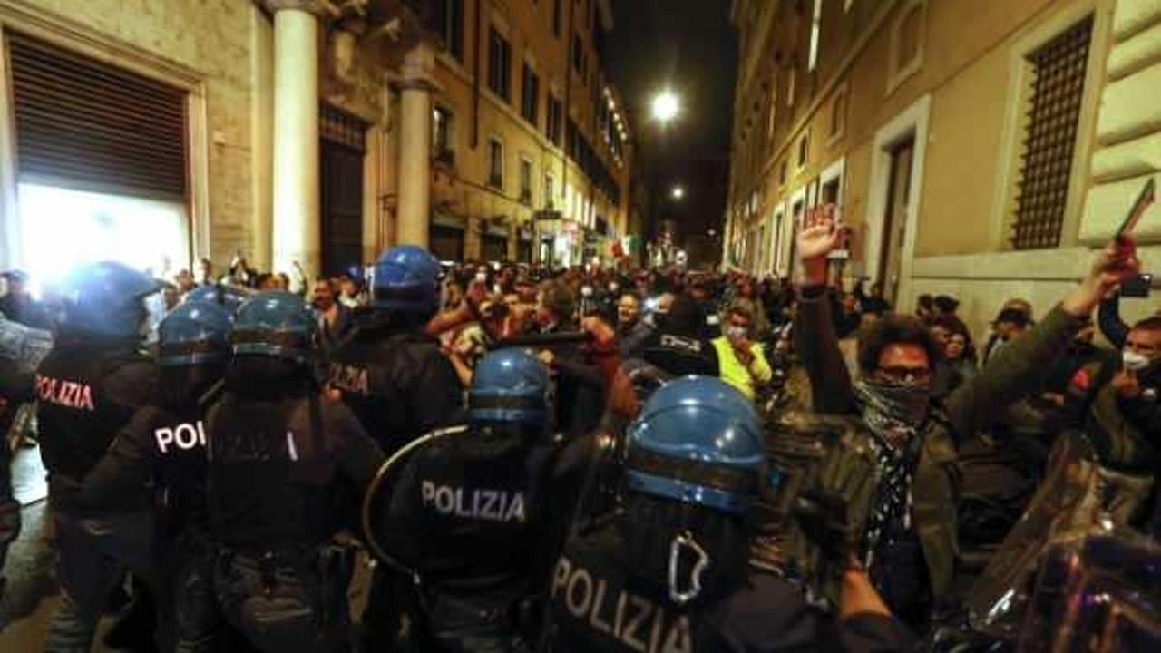 İtalya sokakları karıştı