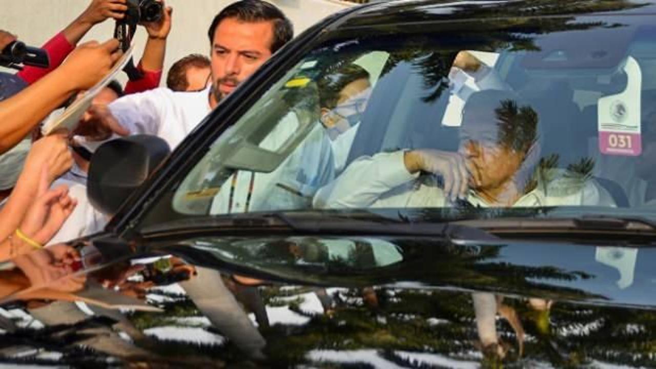 Meksika'da protestocular Devlet Başkanı'nın toplantısını bastı 