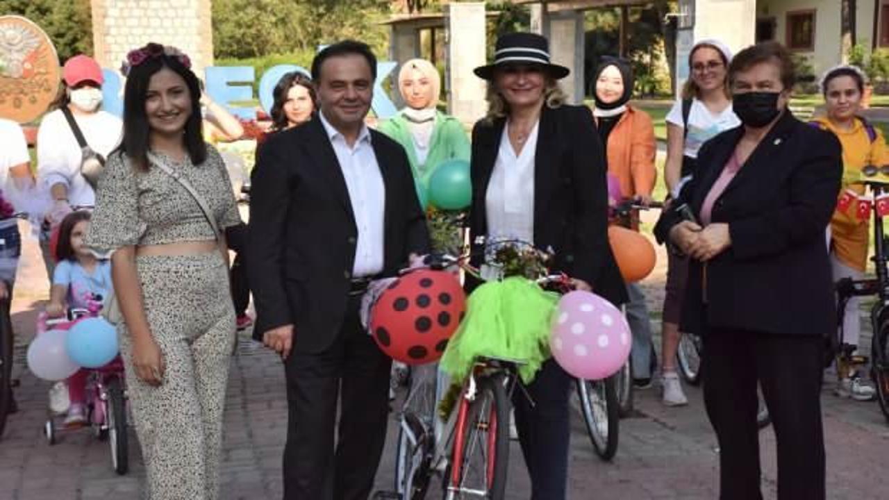 'S&uuml;sl&uuml; Kadınlar Bisiklet Turu' Bilecik&rsquo;te renkli g&ouml;r&uuml;nt&uuml;lere sahne oldu