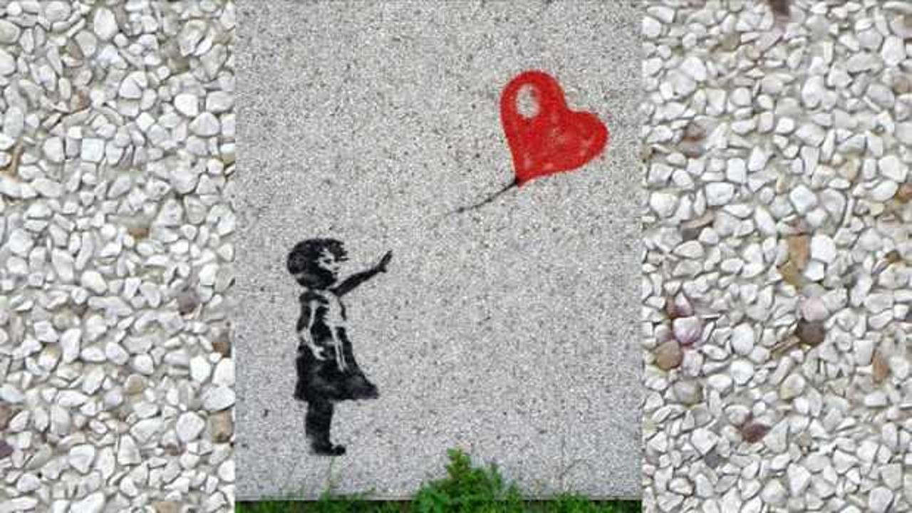 İngiliz sokak sanatçısı Banksy'nin parçalanan eseri 18,5 milyon sterline satıldı