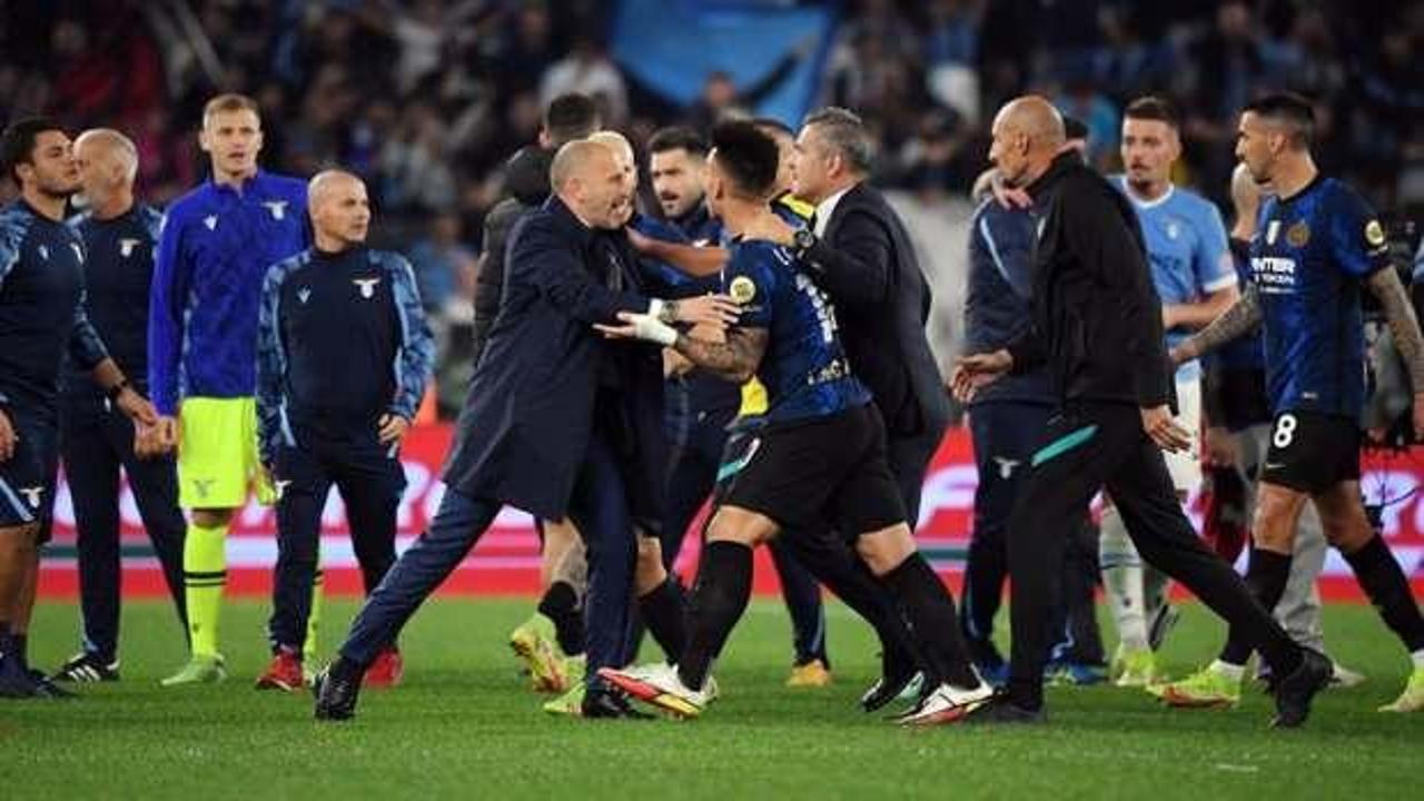 Lazio - Inter maçında saha karıştı!