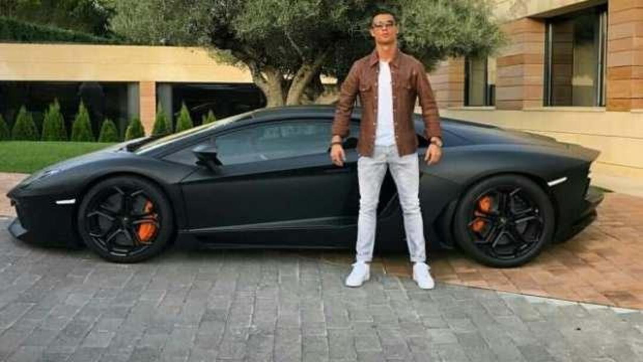 Ronaldo, sınırlı sayıda üretilen arabayı hemen kaptı!