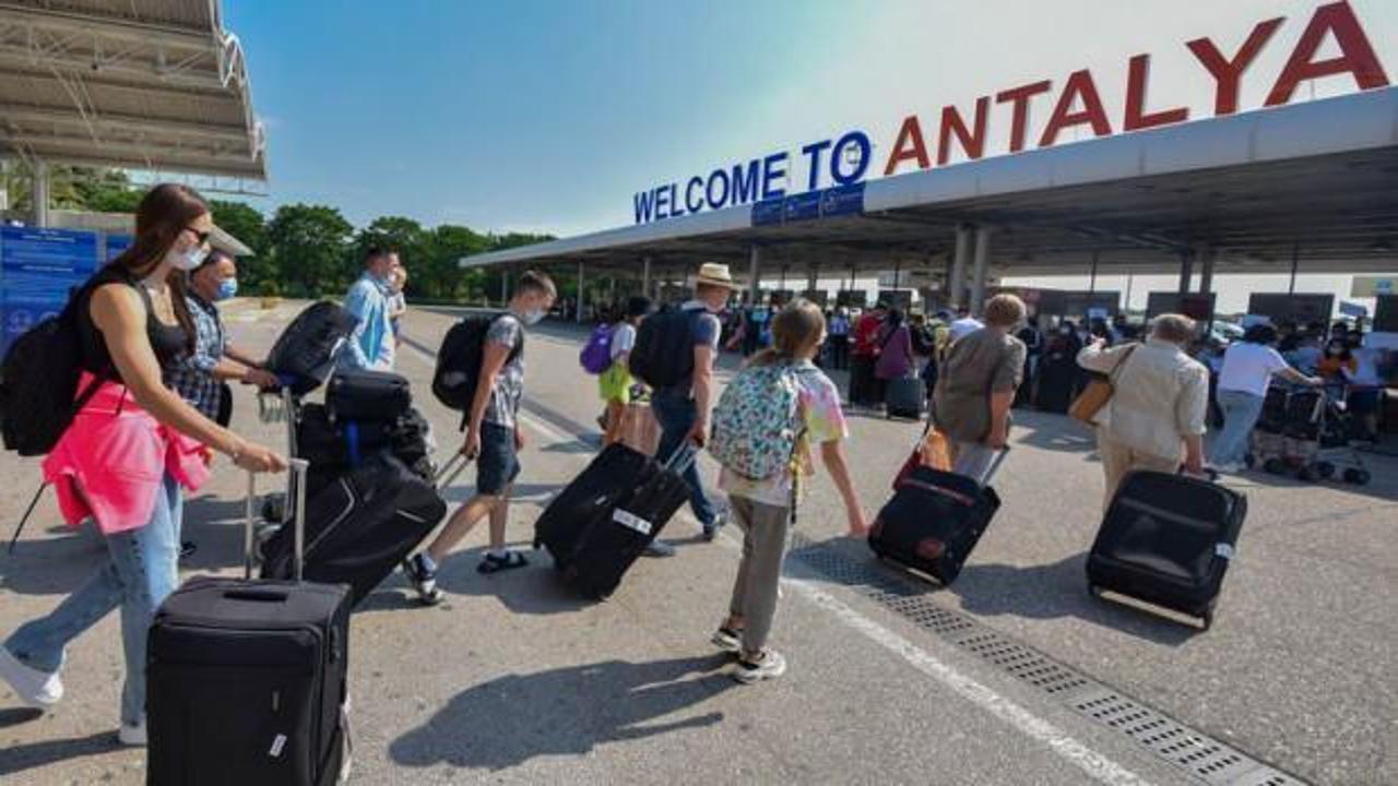 Antalya'ya gelen turist sayısı açıklandı