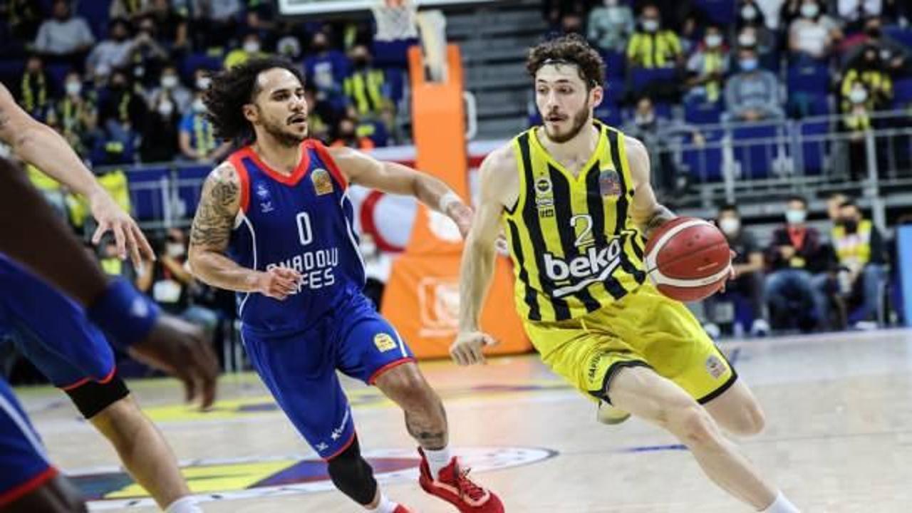 Fenerbahçe Beko Anadolu Efes'i farklı mağlup etti!