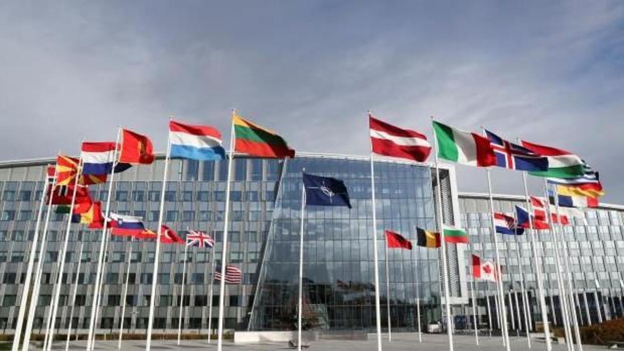 NATO savunma bakanları Brüksel'de bir araya geldi