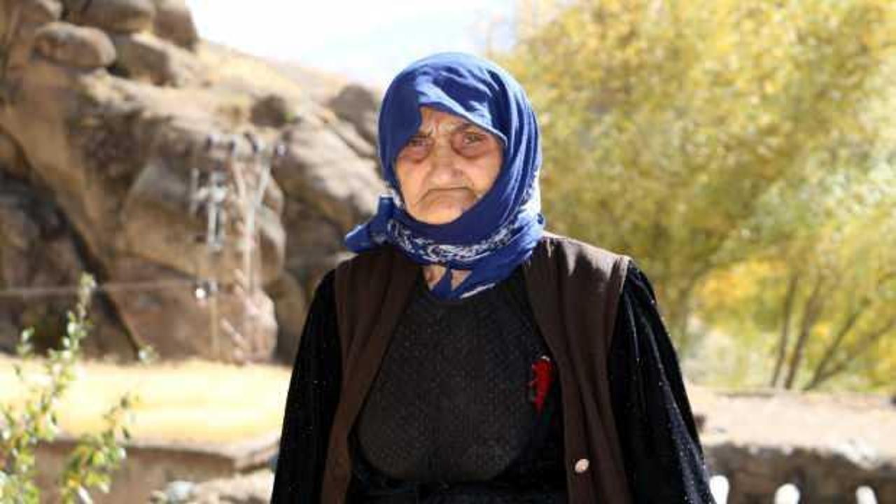 117 yaşındaki Muteber Nine anlattı: Cumhuriyetin ilanında k&ouml;yde halay &ccedil;ektik