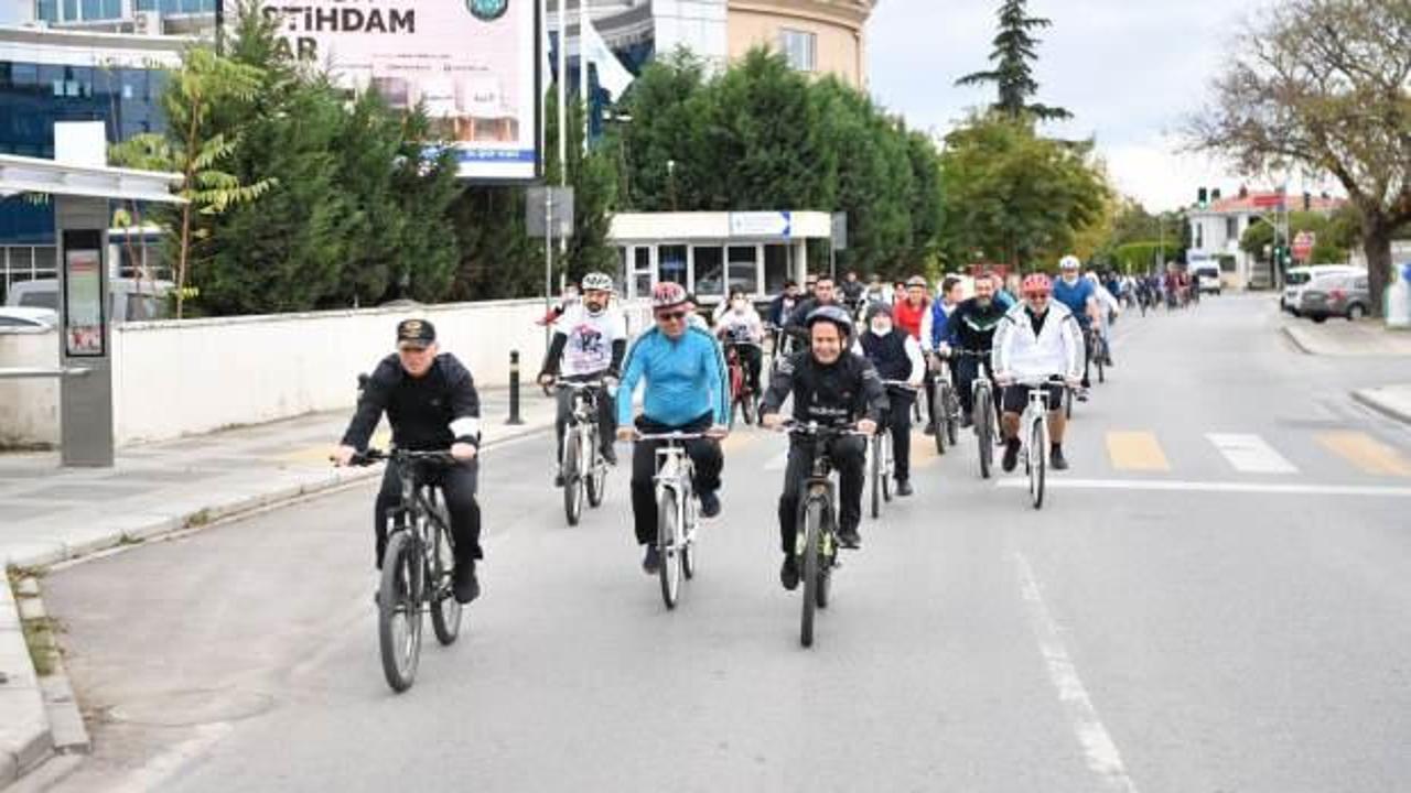 Tuzla'da Cumhuriyet Bayramı'na öze bisiklet turu