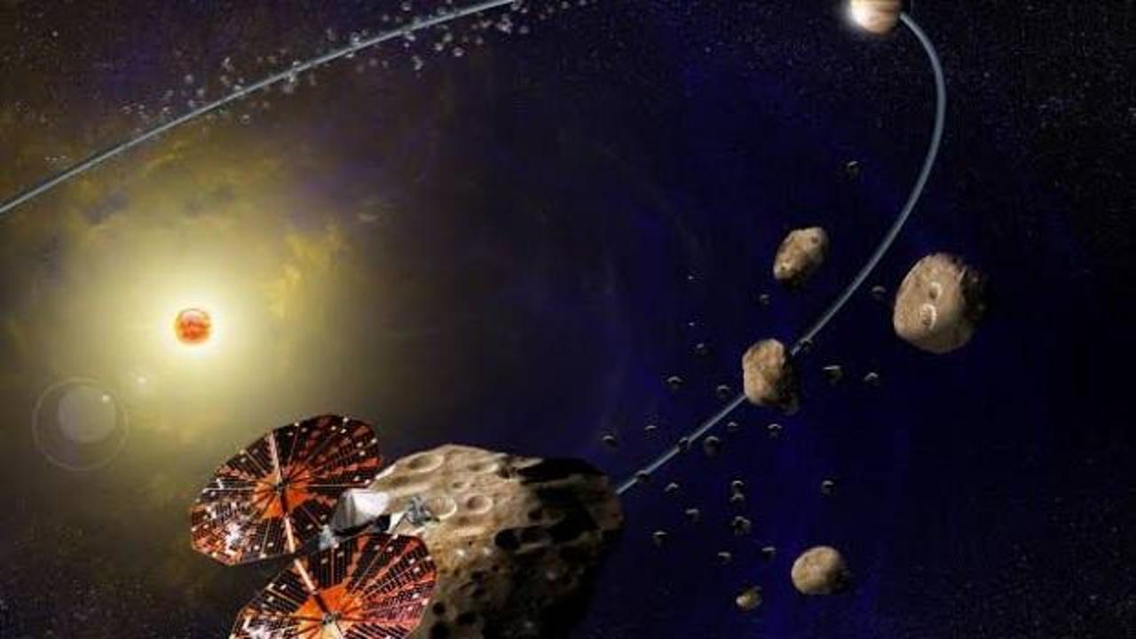 Asteroit peşindeki NASA uzay aracı Lucy'nin güneş panelinde sorun çıktı