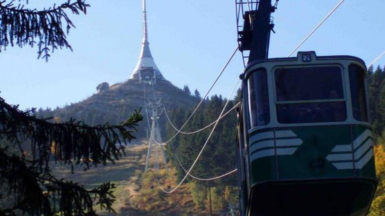 Çekya’da teleferik kabini 30 metreden yere çakıldı: 1 ölü