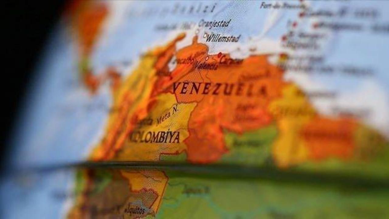 Kolombiya'da köylüler 200 askeri alıkoydu