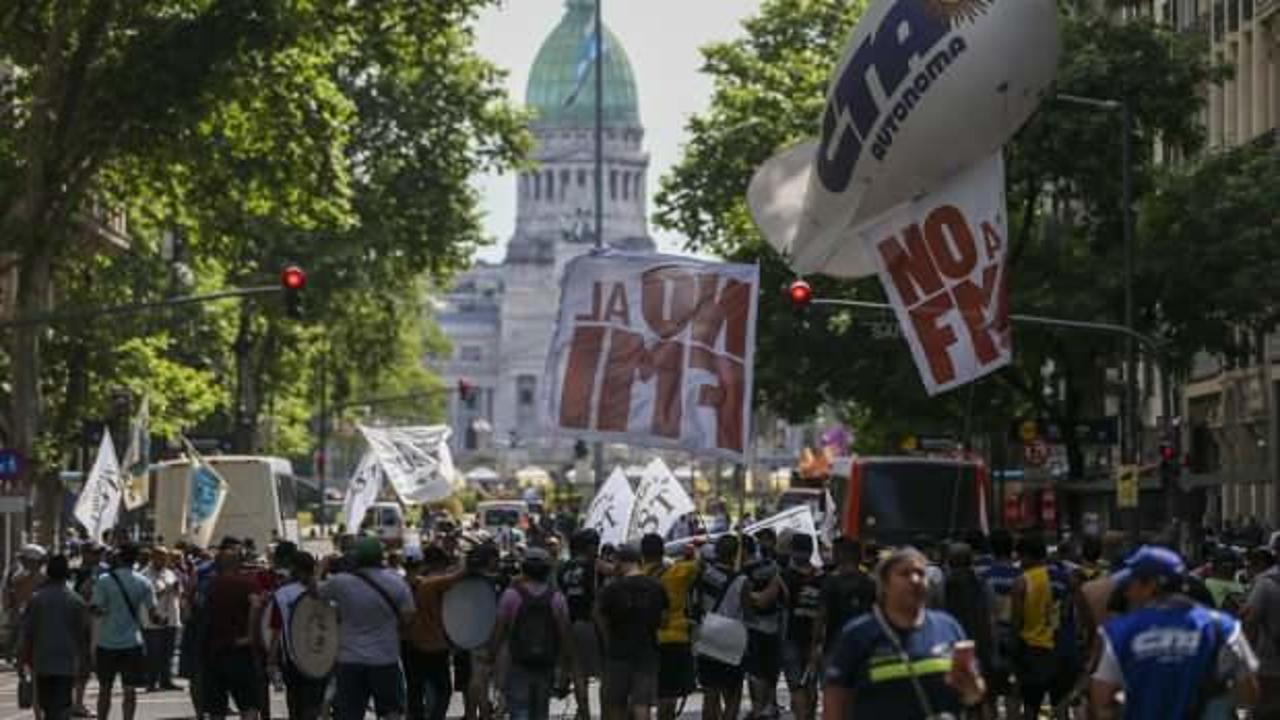 Arjantin'de IMF karşıtı gösterisi düzenlendi