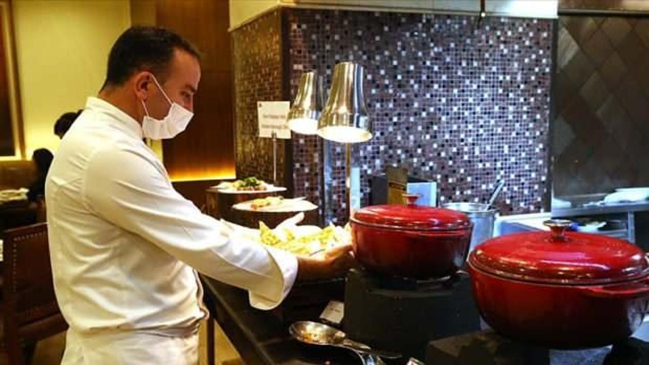 Pakistan'da ünlü otelin mutfağı Türk aşçıya emanet