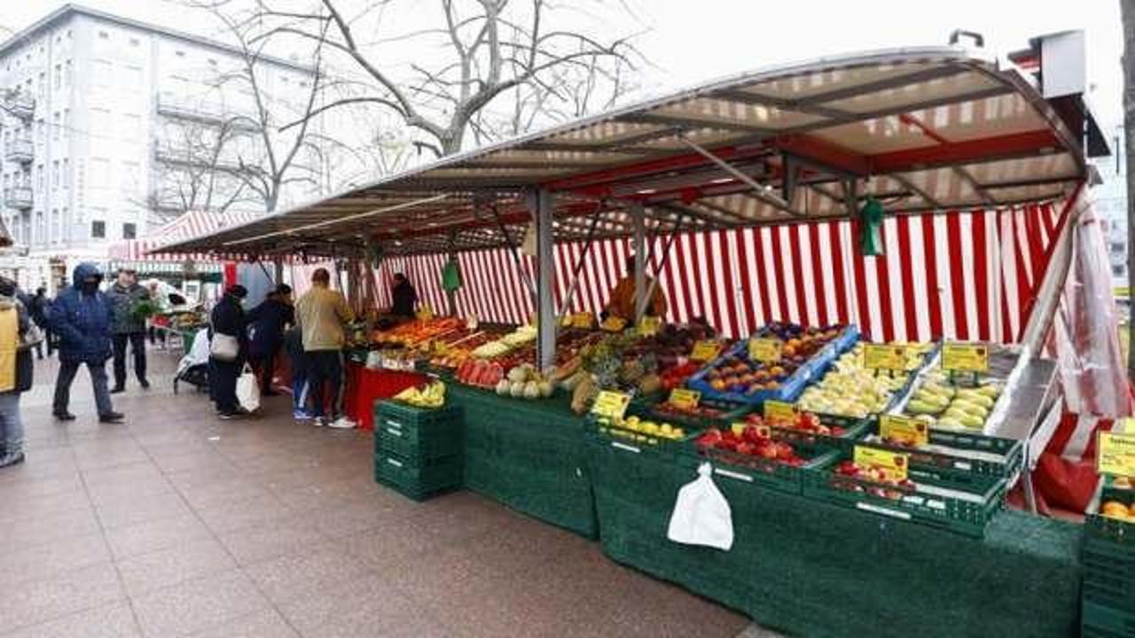 Almanya'da hizmet sektörü olumsuz etkilendi