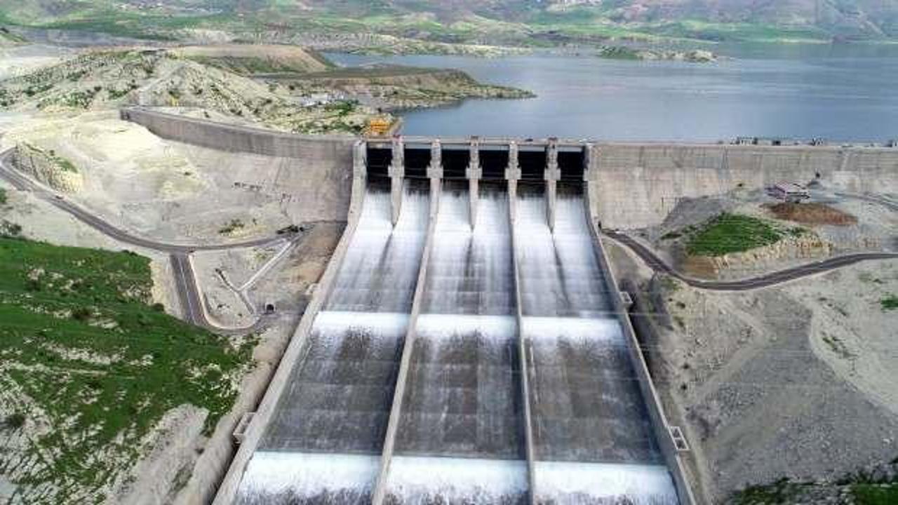 Dünyanın en uzun barajı Ilısu 2 bin metrelik kurdele ile açıldı