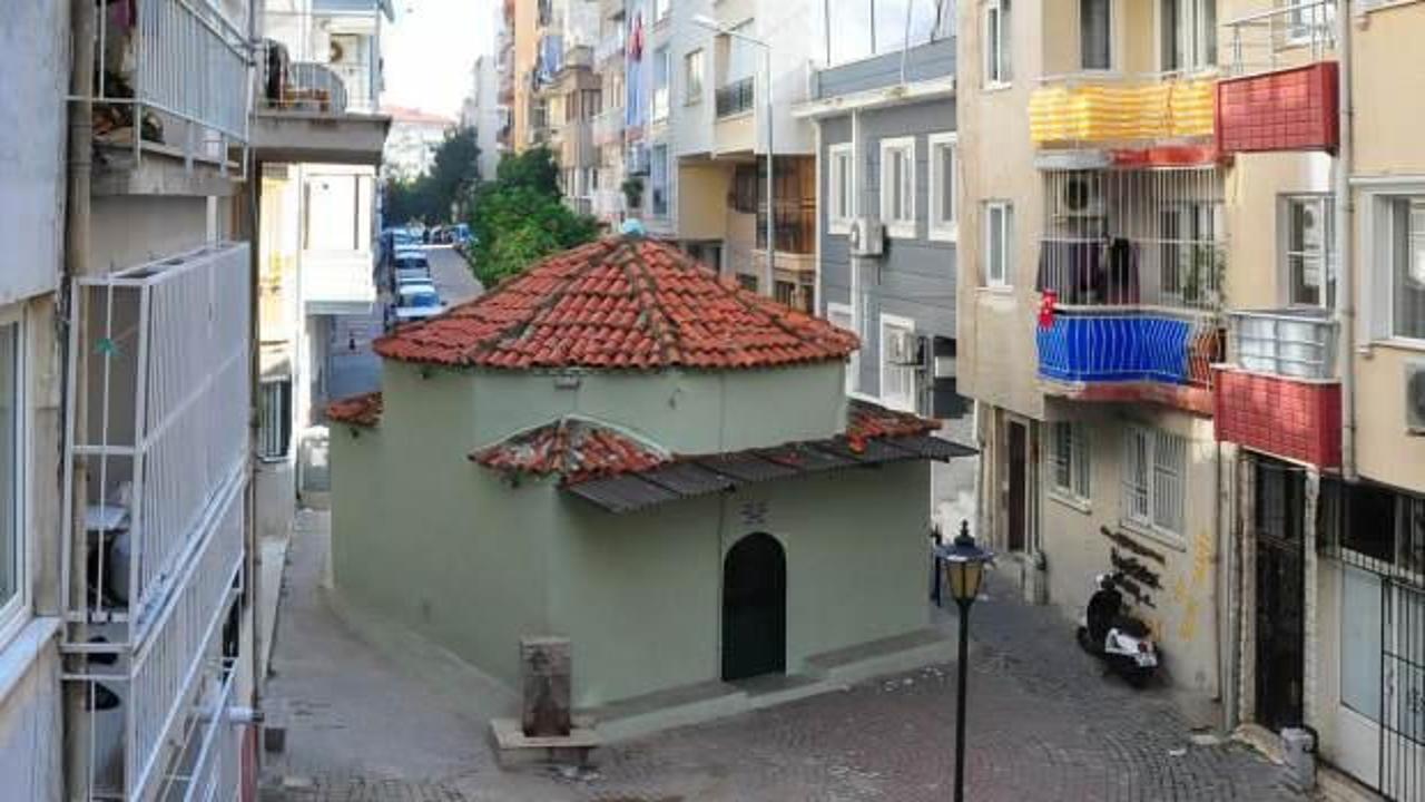 Manisa&rsquo;da g&ouml;renler şaşırıyor! Sokağı ikiye b&ouml;l&uuml;yor