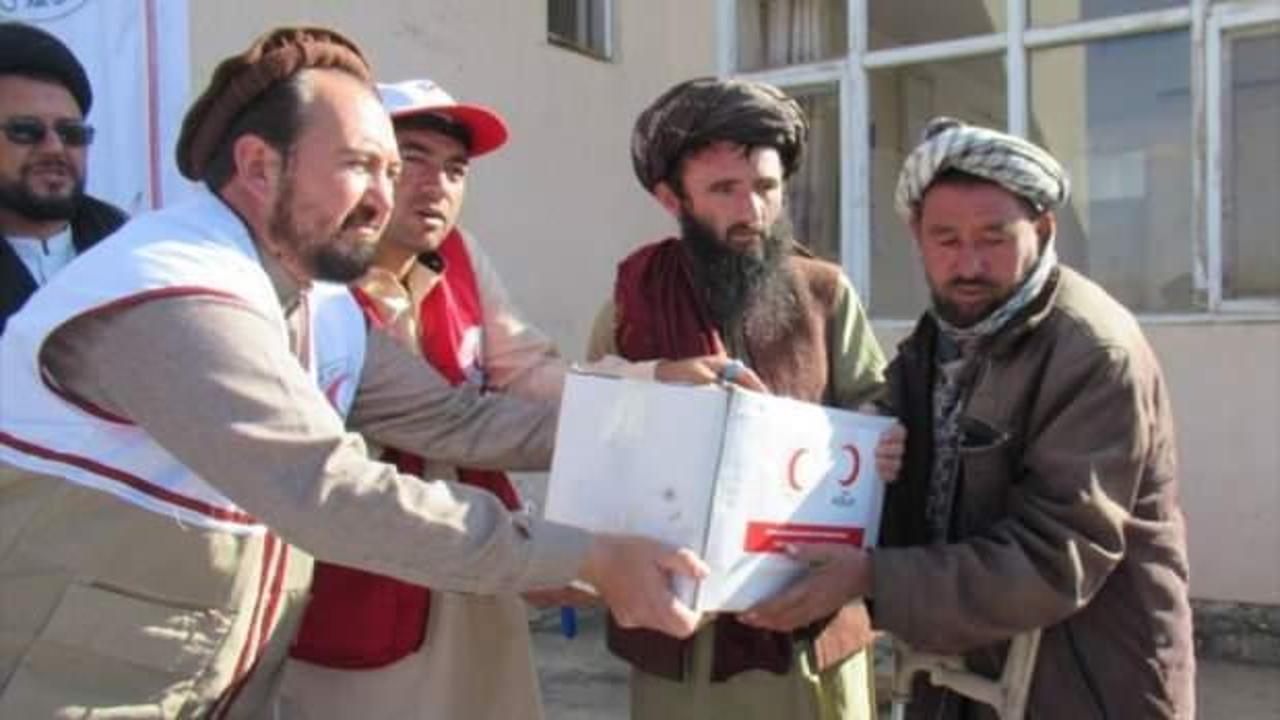 Türk Kızılay, Afganistan'da 2 bin koli gıda yardımında bulundu