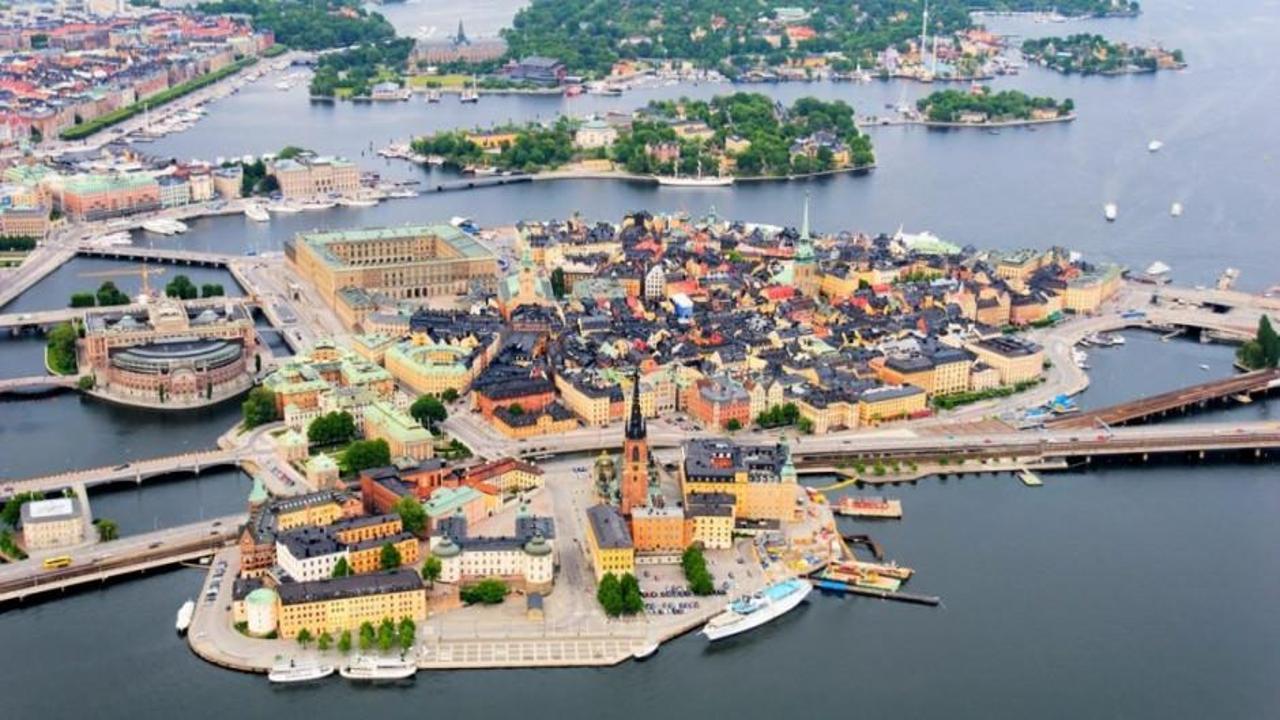 2 milyon nüfusa sahip Stockholm'de bisiklet gezisi