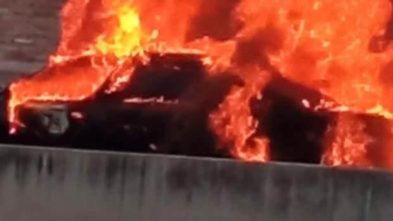 Meksika'da aracın bagajında 2 kadın yakılarak öldürüldü