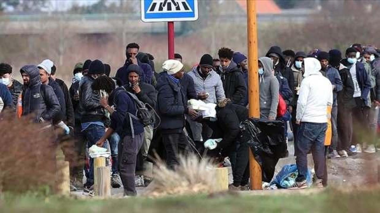 Fransa'da düzensiz göçmenler kampı boşaltıldı