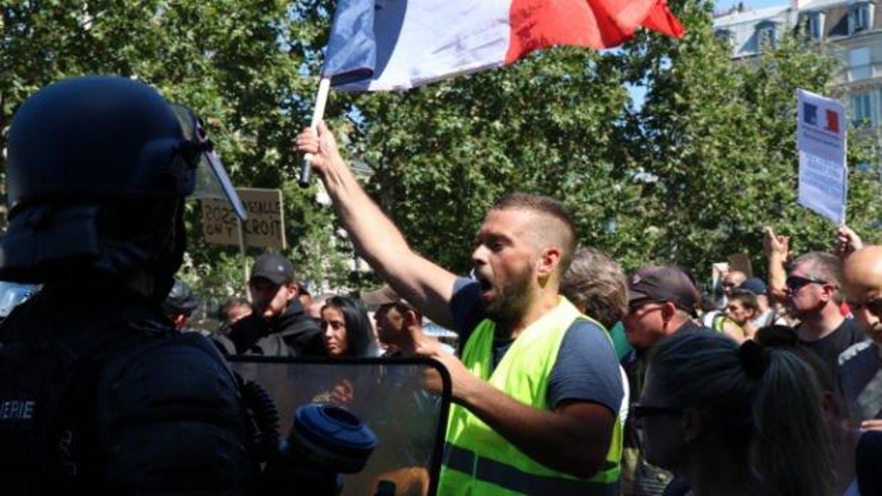 Fransa'da sarı yelekliler tekrar meydanlara iniyor