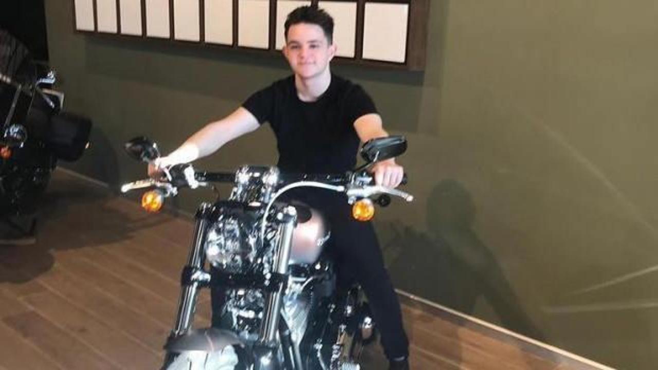 İstanbul'da dehşet: Vasiyetini paylaşıp, anne ve babasını &ouml;ld&uuml;rd&uuml;