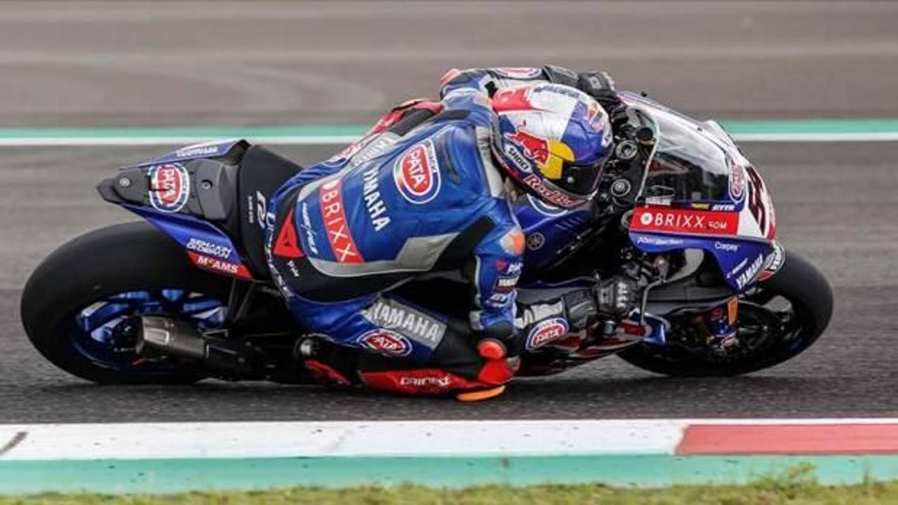 Milli motosiklet&ccedil;i Toprak Razgatlıoğlu 2021 yılı d&uuml;nya şampiyonu oldu!