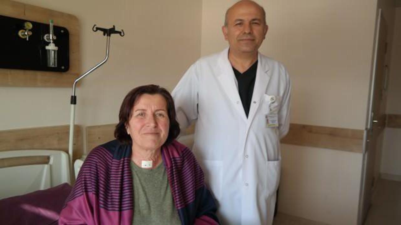 Eskişehir'de bir hasta konuşa konuşa ameliyat oldu