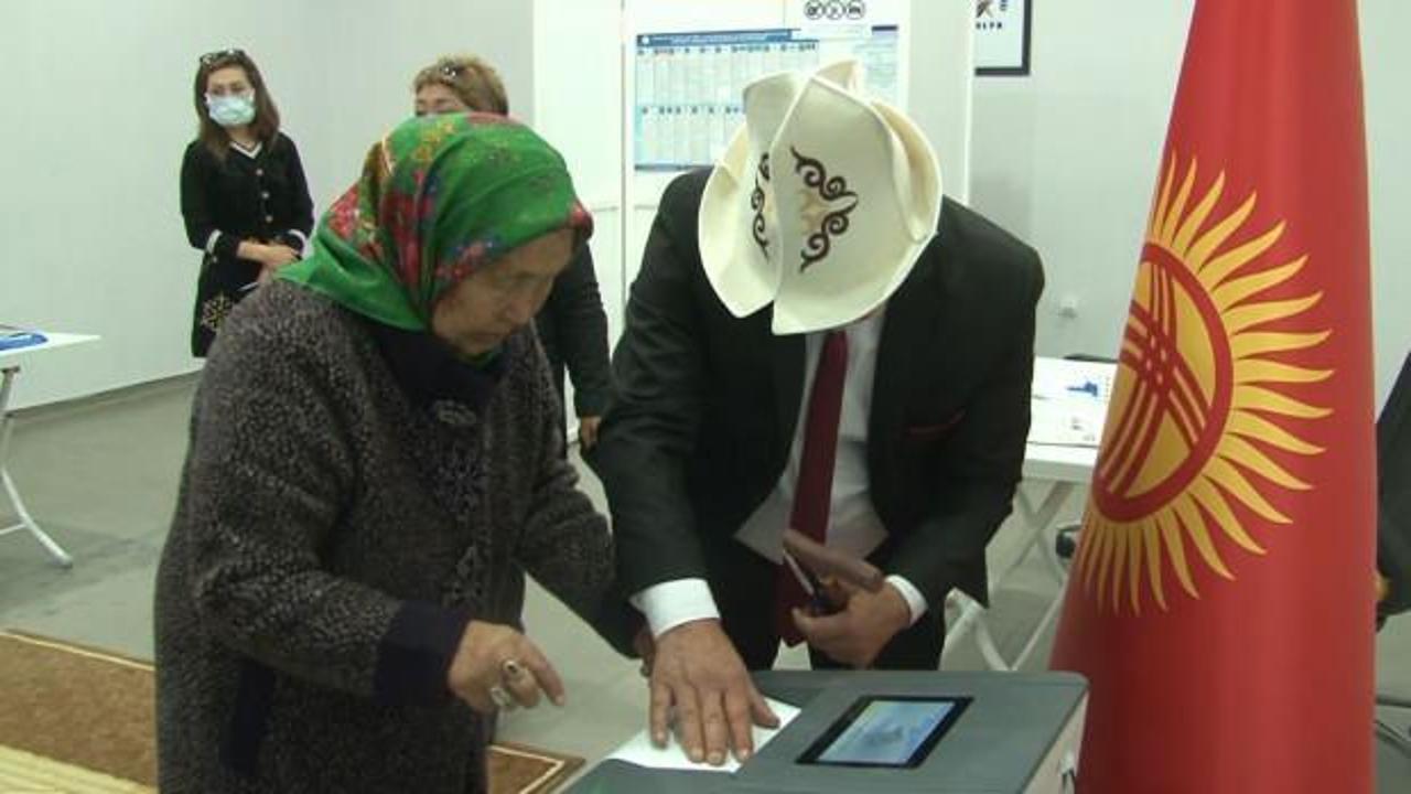 Kırgızistan'da milletvekili seçimlerinde oy verme işlemi bitti