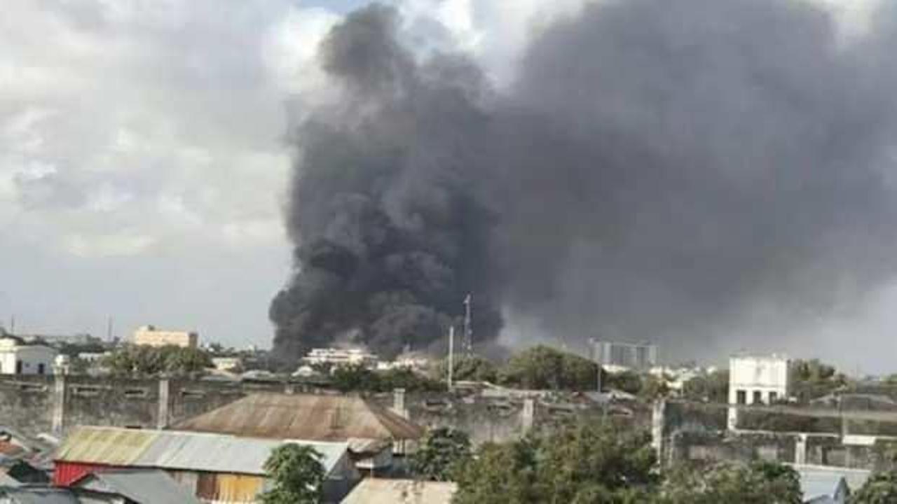 Mogadişu'da şiddetli patlama: Çok sayıda ölü var