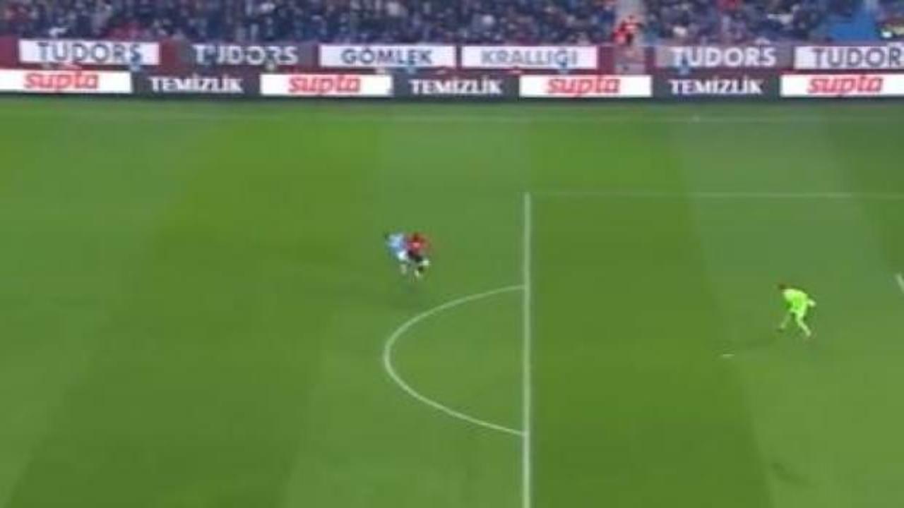 Trabzon’da tartışmalı pozisyonlar! Kırmızı kart ve penaltı...
