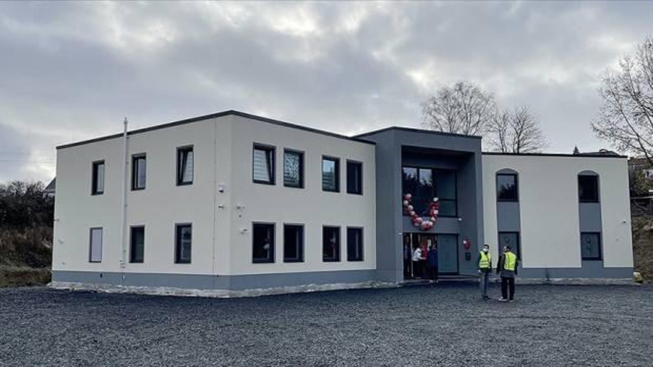 Almanya'da Hachenburg DİTİB Hicret Camisi ibadete açıldı