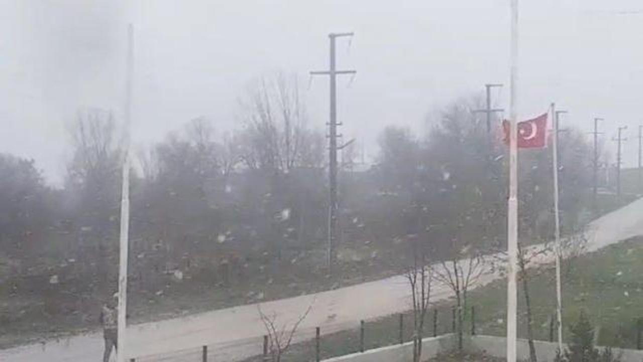 Balkanlar'dan gelen kar yağışı sınır köylerinde etkili oluyor