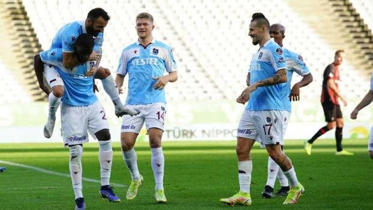 Trabzonspor, S&uuml;per Lig tarihine ge&ccedil;ti!