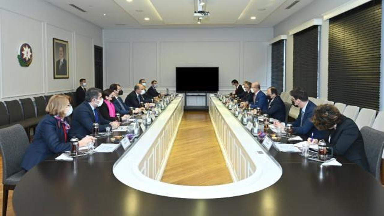 YÖK Başkanı Özvar, Azerbaycan Eğitim Bakanı Emrullayev'le görüştü