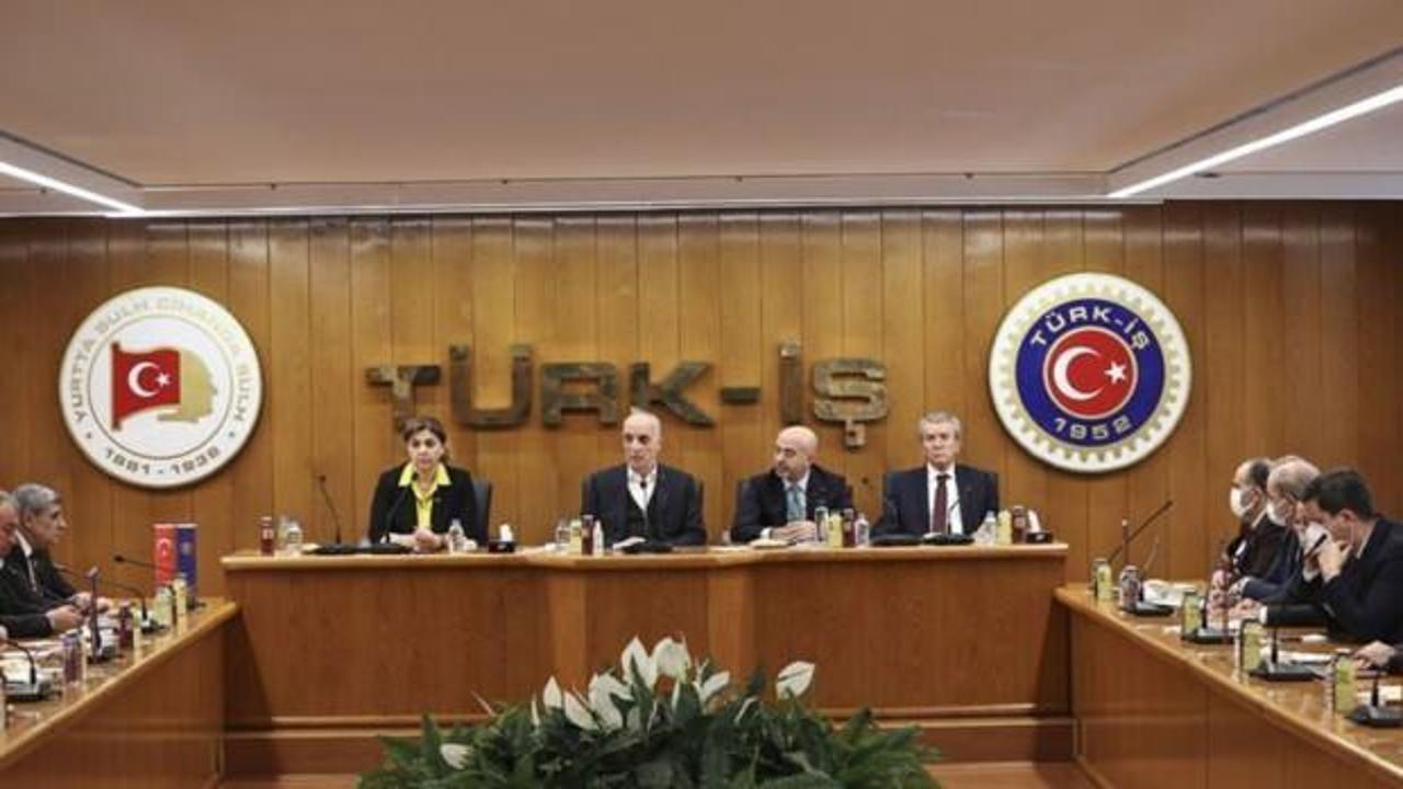 T&uuml;rk-İş Başkanı Atalay'dan asgari &uuml;cret mesajı