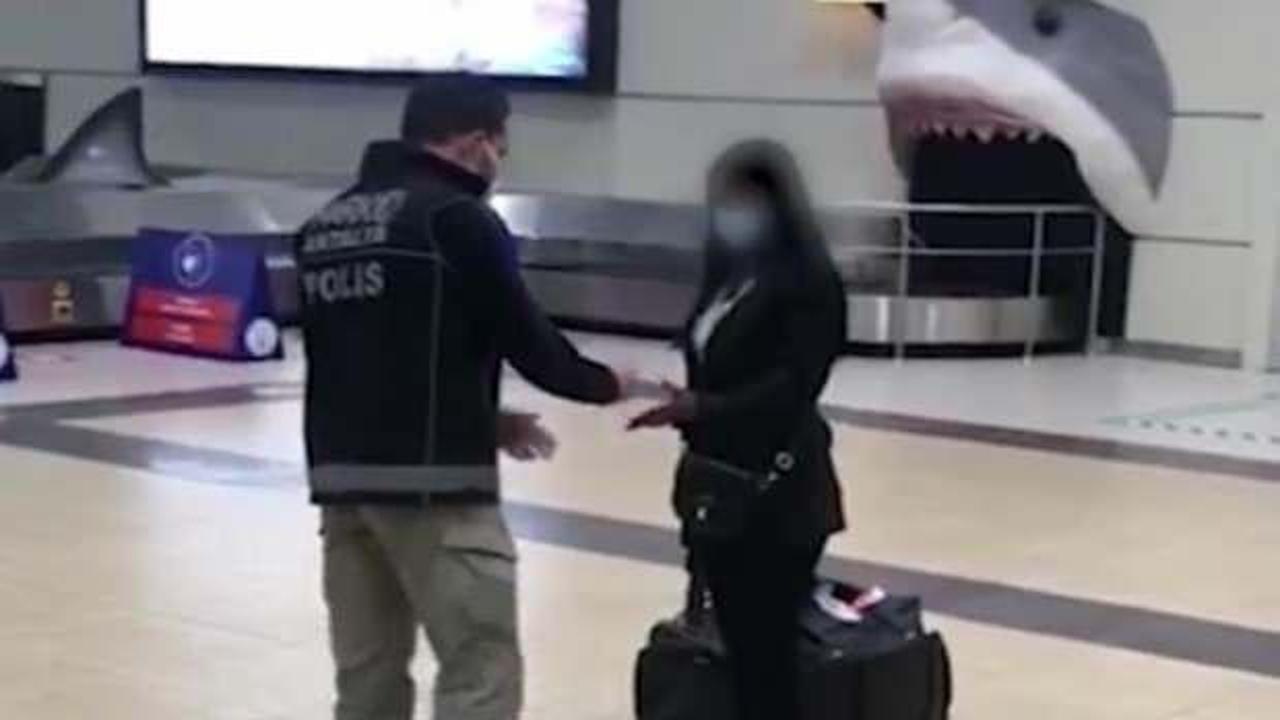 Bolivya'dan getirdiği 4,5 kilo kokainle havalimanında yakalandı