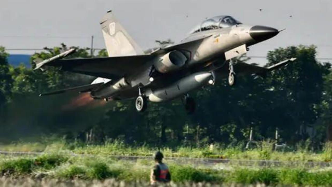 Çin'den zehir zemberek açıklama! 13 savaş uçağı birden havalandı