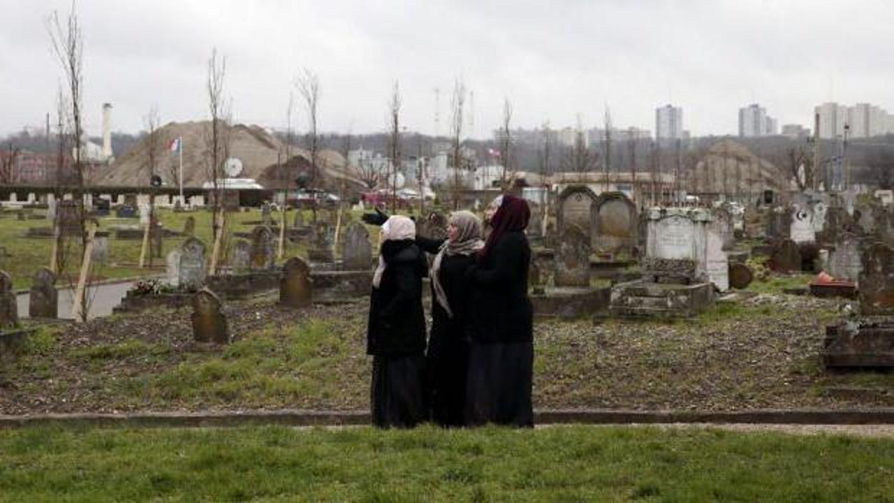 Fransa'da M&uuml;sl&uuml;man mezarları tahrip edildi