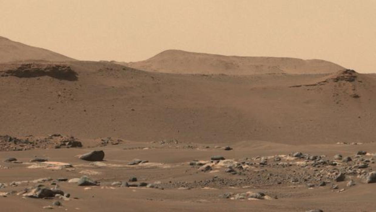 NASA Mars keşif aracından inanılmaz bir fotoğraf paylaştı