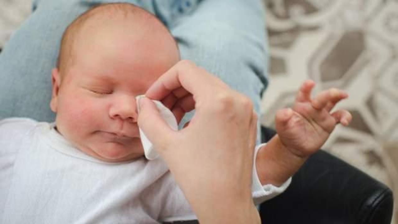 Bebekler en az 3 aylık olunca göz teması kurabilir