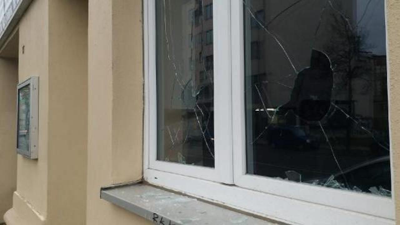 Almanya'da camiye saldırı: 11 kişi gözaltına alındı