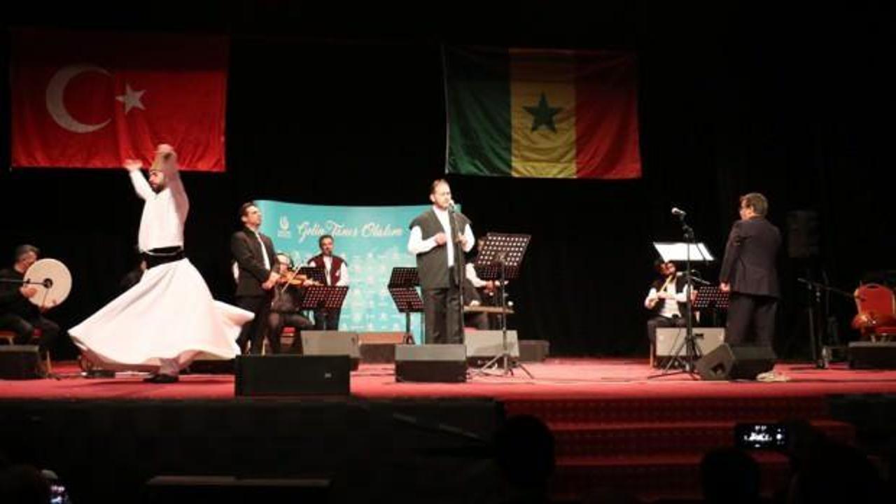 Dakar'da tasavvuf m&uuml;ziği r&uuml;zgarı esti