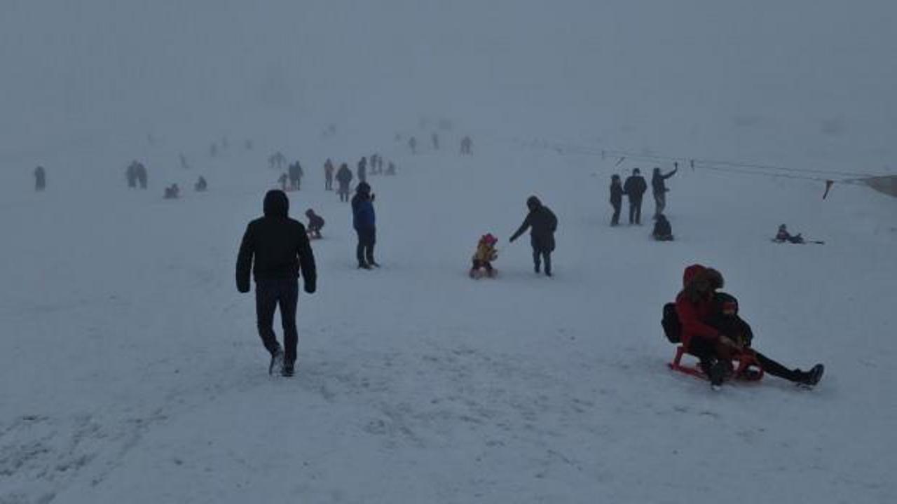 Karabük'te kar yağışını gören Keltepe'ye koştu
