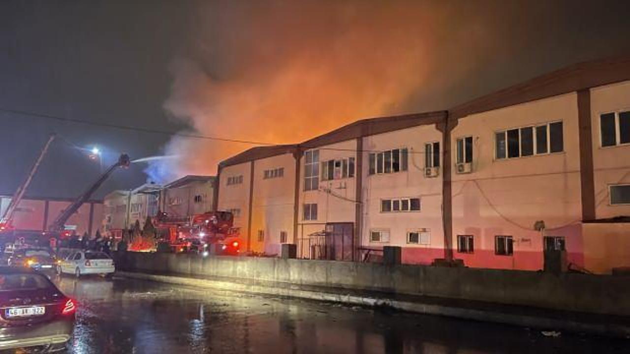 Kahramanmaraş'ta tekstil fabrikasında yangın