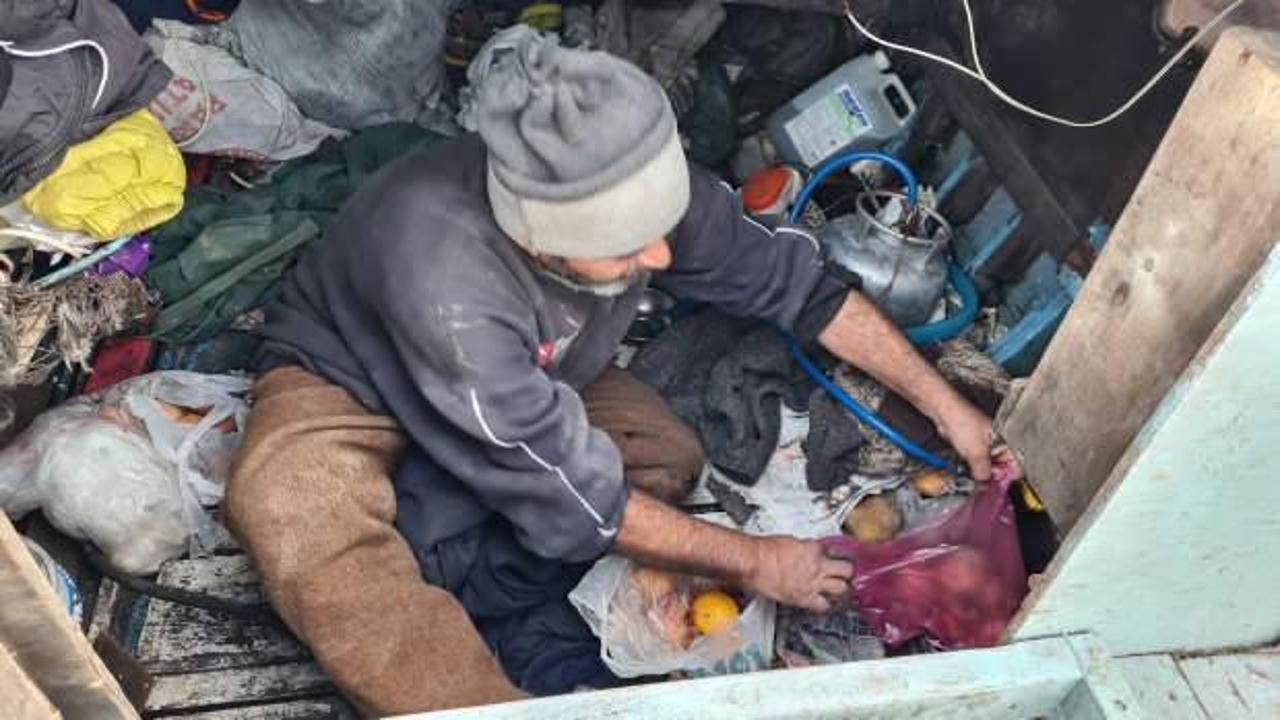 6 yıl &ouml;nce "bu d&uuml;nya boş" deyip balık&ccedil;ı teknesine yerleşti